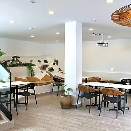 Makai Hotel 3*