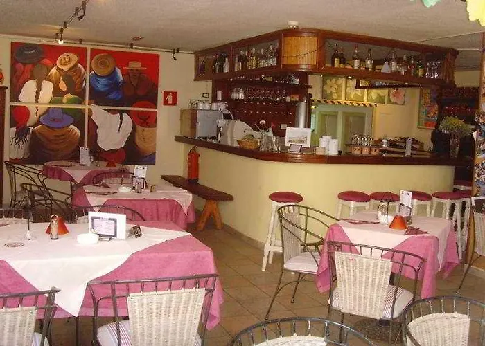 Side Shore فندق